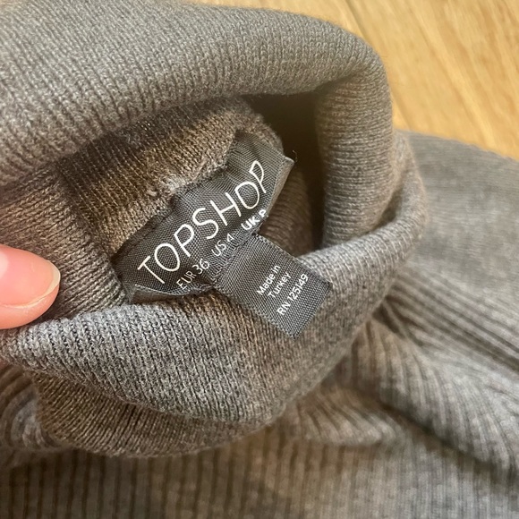 TopShop - Knit Turtleneck SZ 4 - Picture 3 of 4